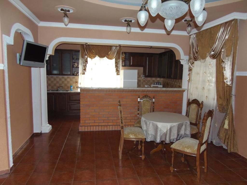 Tourist Complex Karina Otel Polyana  Dış mekan fotoğraf